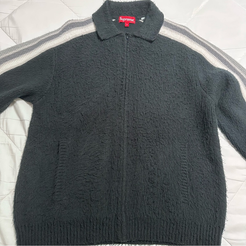 Supreme zip up sweater